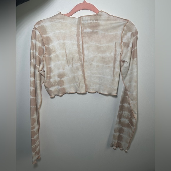 Cream Crop top (long sleeve) - Picture 2 of 2